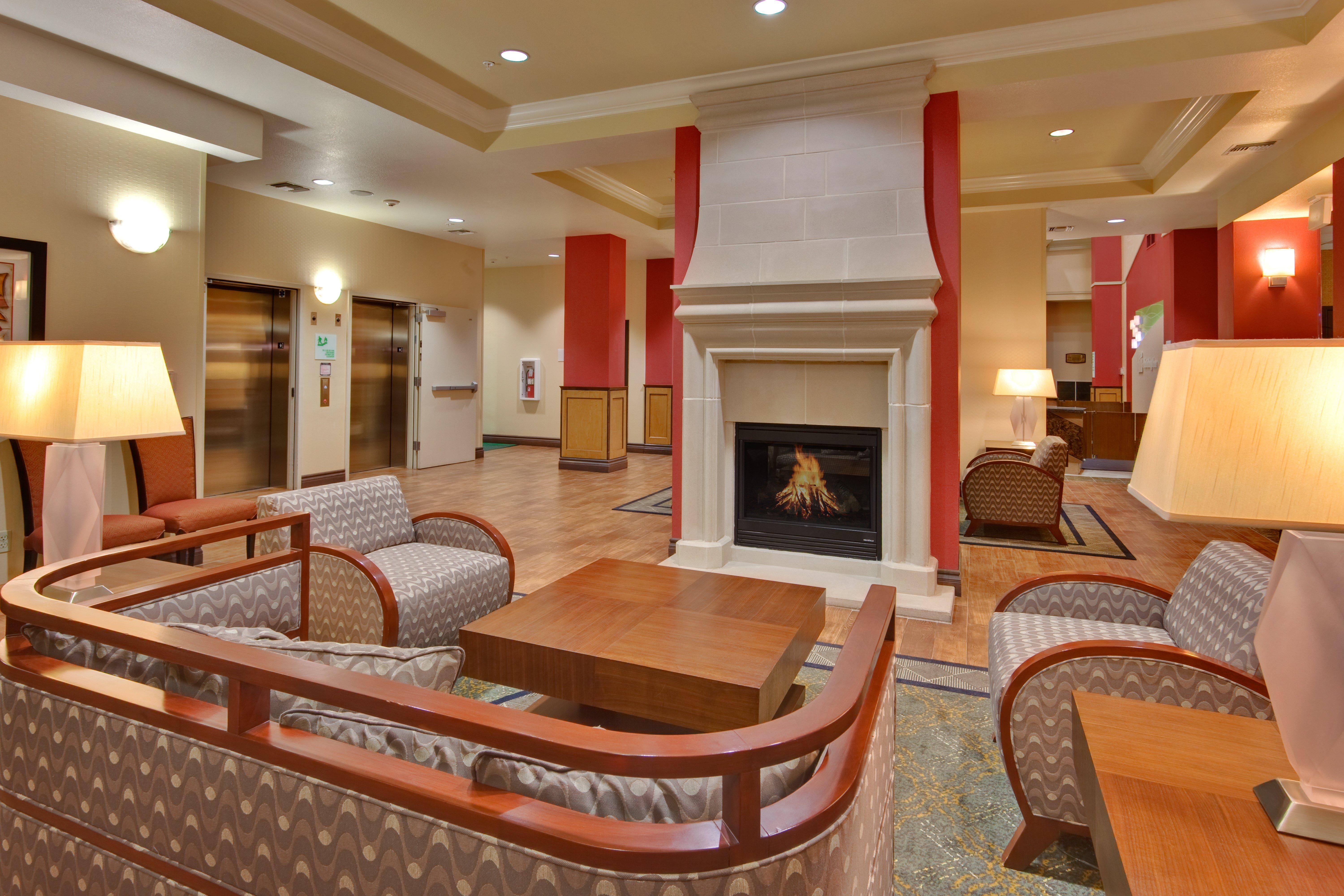 Holiday Inn & Suites Bakersfield, An Ihg Hotel Εσωτερικό φωτογραφία